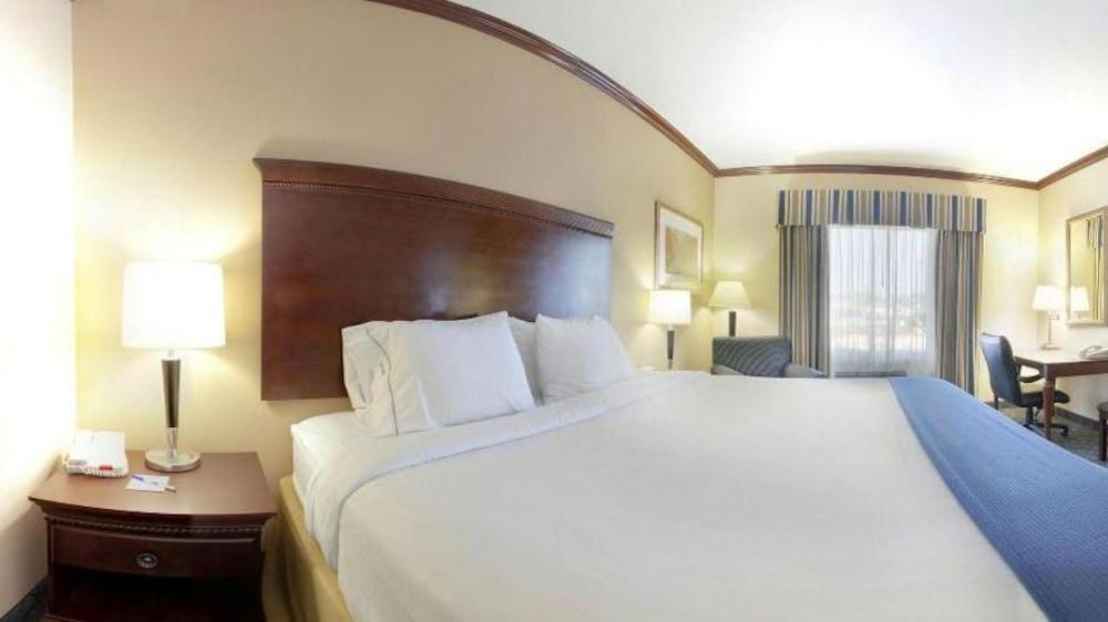 Holiday Inn Express Hotel And Suites Falfurrias Eksteriør billede